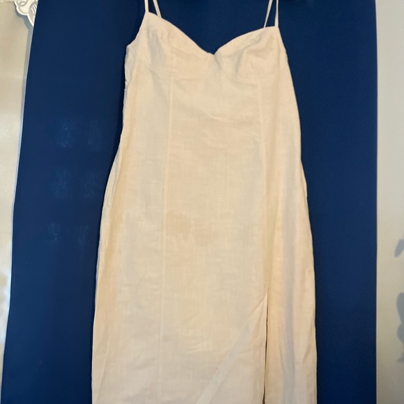 MIDI dress with slit - Picture 4 of 4